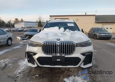 2022 BMW X7 xDrive40I z USA, uszkodzony, nr VIN 5UXCW2C09N9L11706